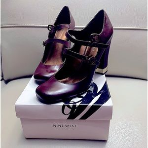 Nine West burgundy shoes